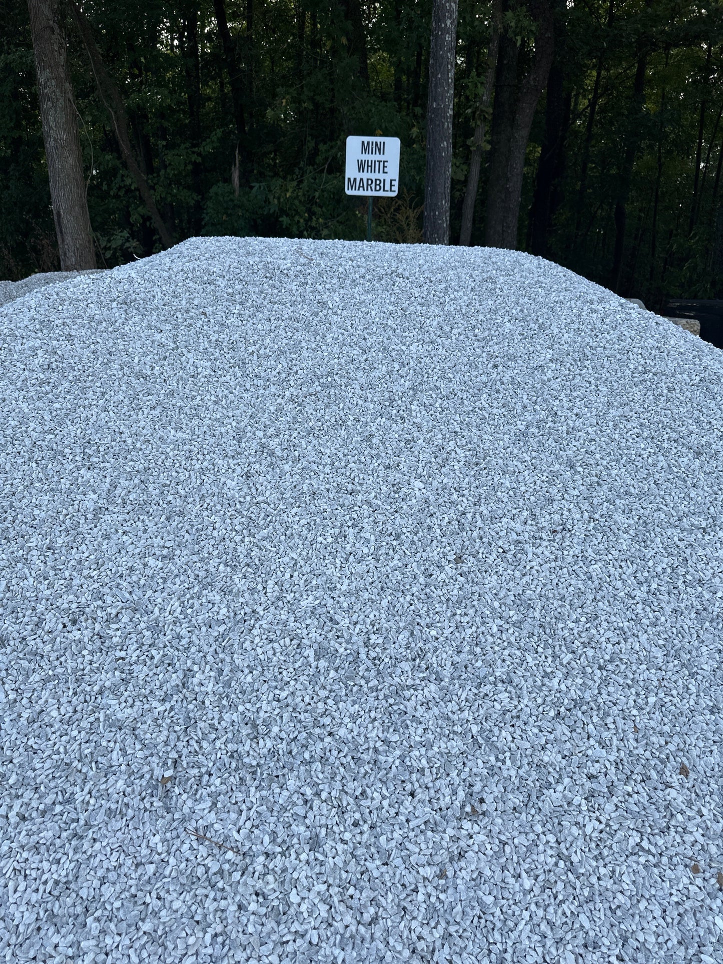MINI WHITE MARBLE  | PER TON